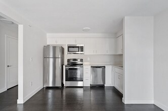 208 W Simon Blvd-Unit -45 in Holts Summit, MO - Building Photo - Building Photo