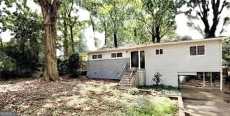 3591 Raymond Dr in Doraville, GA - Building Photo
