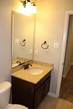3912 Asbury Ln in Addison, TX - Building Photo - Building Photo