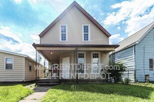 1102 Harriet St in Evansville, IN - Building Photo
