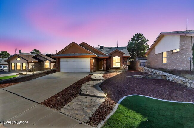 11734 Stone Castle Dr in El Paso, TX - Building Photo - Building Photo