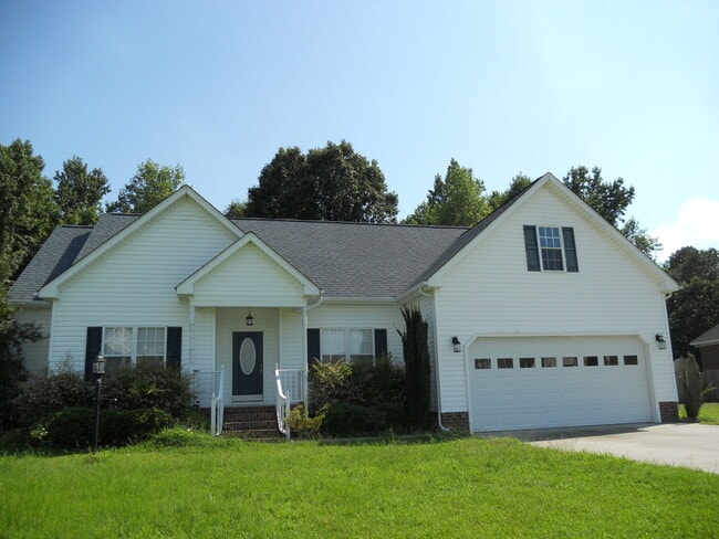 property at 211 Dogwood Estates Ln