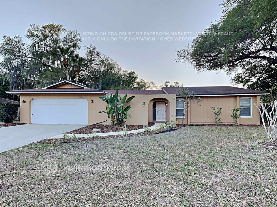 3508 Kingswood Dr in Sarasota, FL - Building Photo