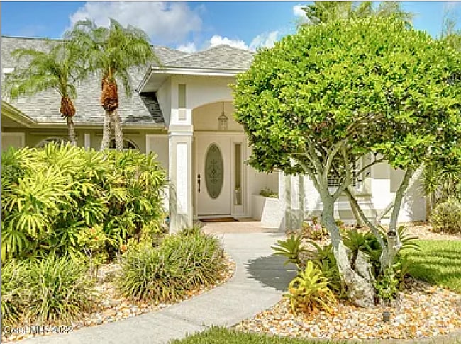 3835 Savannahs Trl in Merritt Island, FL - Foto de edificio - Building Photo