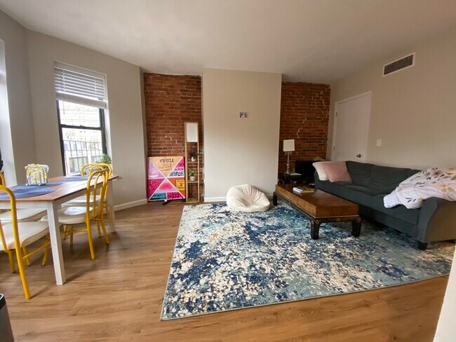 54 Gainsborough St, Unit 3 in Boston, MA - Building Photo - Building Photo
