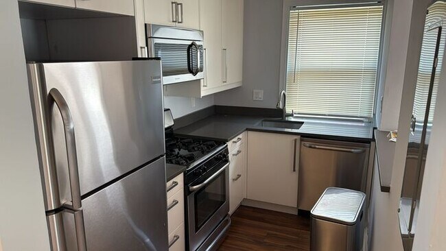 866 Bellevue St SE in Washington, DC - Building Photo - Building Photo