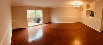 81 English Run Cir in Sparks Glencoe, MD - Building Photo