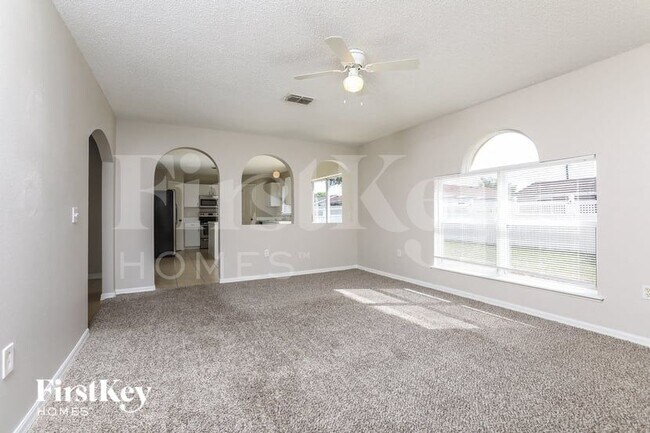 684 Jaguar Ct in Kissimmee, FL - Building Photo - Building Photo