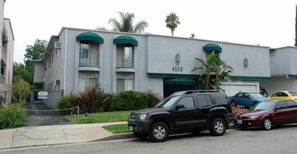 4520 Colbath Ave in Sherman Oaks, CA - Building Photo - Building Photo