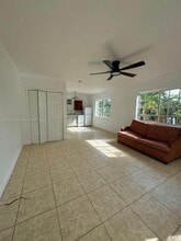 604 SW 2nd Ave in Dania Beach, FL - Foto de edificio - Building Photo