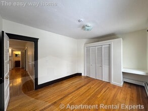 38 Linden Ave, Unit 2 in Somerville, MA - Foto de edificio - Building Photo