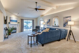 7596 Fawn Lake Dr N in Jacksonville, FL - Building Photo - Building Photo
