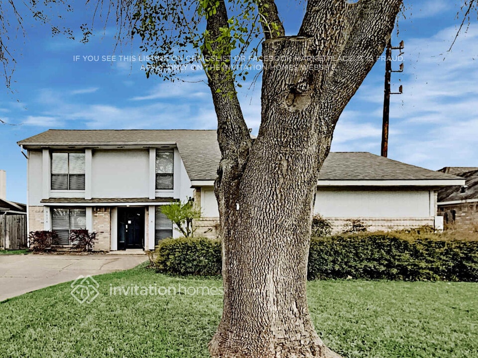 3138 Mesquite Dr in Sugar Land, TX - Building Photo