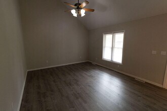 4836 Meadow Lark Ln in Columbia, MO - Building Photo - Building Photo