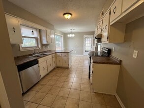 1867 Tissington Dr in Horn Lake, MS - Building Photo - Building Photo