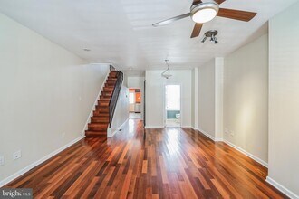 126 Ripka St in Philadelphia, PA - Building Photo - Building Photo