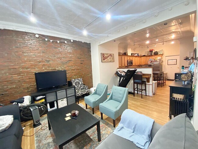 2128 E Carson St in Pittsburgh, PA - Building Photo - Building Photo