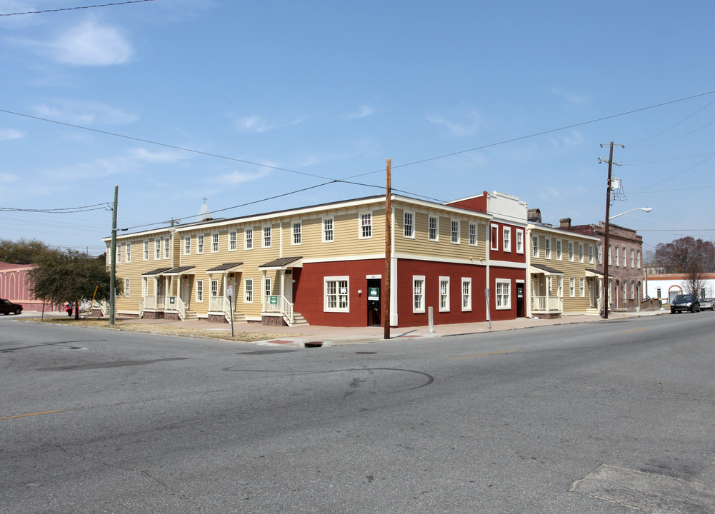 Montgomery Hall Townhouses in Savannah, GA - Foto de edificio