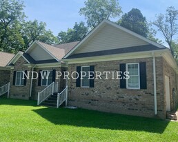 185 S White St, Unit 185 in Whitakers, NC - Building Photo