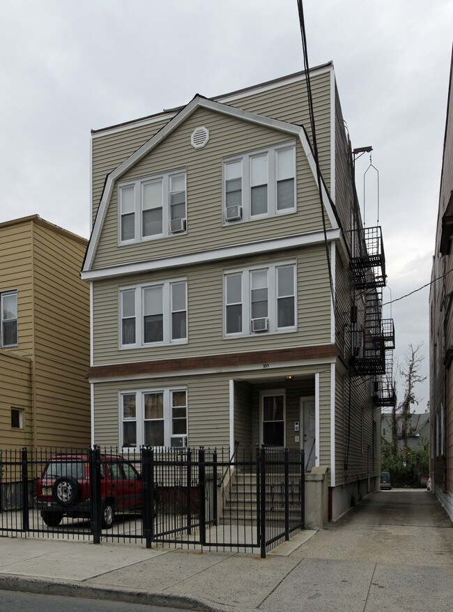 309 Old Bergen Rd