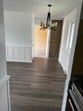 8060 Seymour St in Ralston, NE - Building Photo - Building Photo