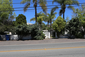 514-528 Pepper Dr in El Cajon, CA - Foto de edificio - Building Photo