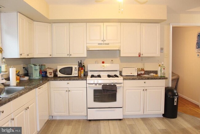 property at 107 Laurel Ave