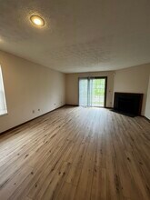 5894 Aqua Bay Dr in Columbus, OH - Foto de edificio - Building Photo
