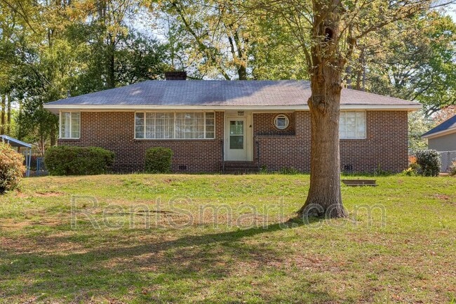 property at 1213 Lake Ave