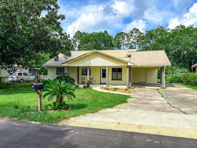 121 Westcott Cir in Port St. Joe, FL - Building Photo - Building Photo