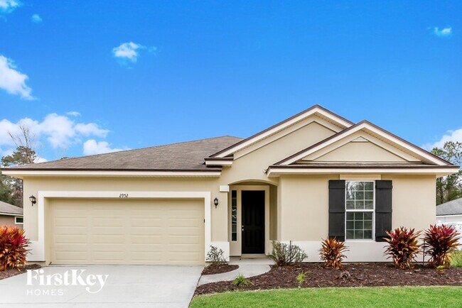 property at 2952 Mainsail Cir S