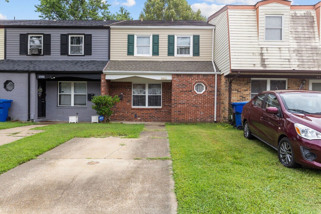 5613 Banbury Ct in Virginia Beach, VA - Building Photo