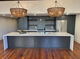 307 W Main St in Frankfort, KY - Building Photo