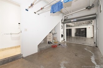 212 Washington Ave-Unit -9 in Miami Beach, FL - Building Photo - Building Photo