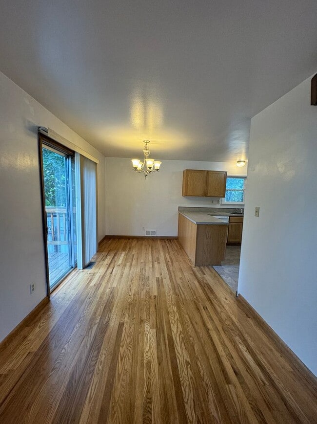 property at 1920 Auburn St