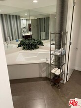 2142 Century Park Ln in Los Angeles, CA - Building Photo - Building Photo