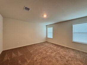 7922 Vacek Meadows Loop in Richmond, TX - Foto de edificio - Building Photo