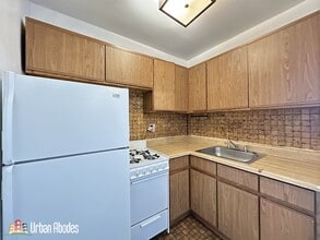 727 W Belmont Ave, Unit J09W in Chicago, IL - Building Photo - Building Photo