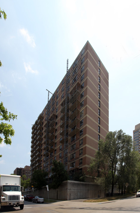 Heathmuir Tower in Toronto, ON - Building Photo