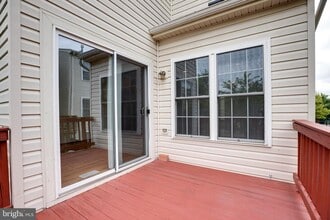 5214 Prairie Willow Ln in Centreville, VA - Building Photo - Building Photo
