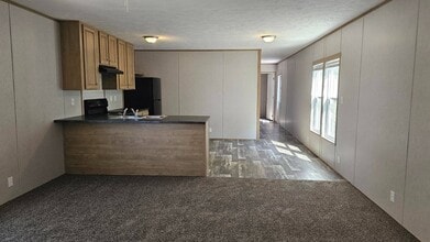 1912 E Campus St in Wichita, KS - Building Photo - Building Photo