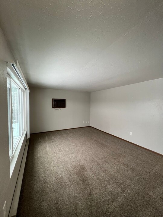 2224-24 E Courtland Ave in Spokane, WA - Foto de edificio