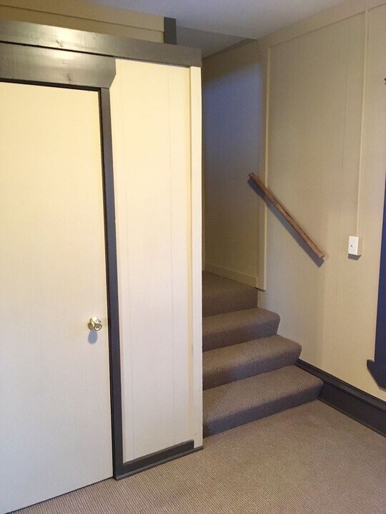 112 N Quaw Blvd in Belgrade, MT - Building Photo