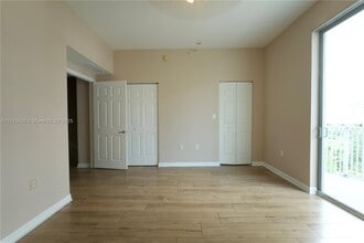 2150 Van Buren St in Hollywood, FL - Building Photo - Building Photo