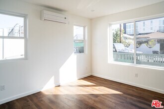 401 Firmin St in Los Angeles, CA - Building Photo - Building Photo