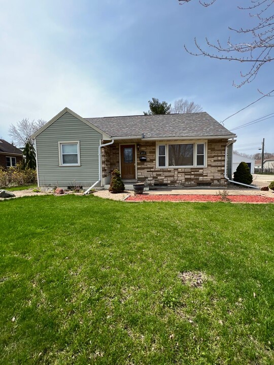 3022 Losey Blvd S in La crosse, WI - Foto de edificio