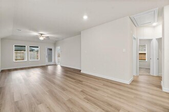 9418 Herons Preserve in Shenandoah, TX - Building Photo - Building Photo