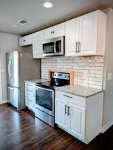 2858 Wyoming St in San Antonio, TX - Building Photo - Building Photo