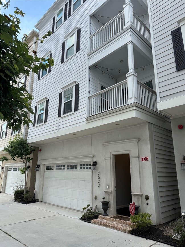 property at 2522 Hutchins St