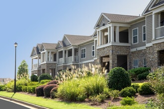 Greystone at Riverchase in Phenix City, AL - Foto de edificio - Building Photo